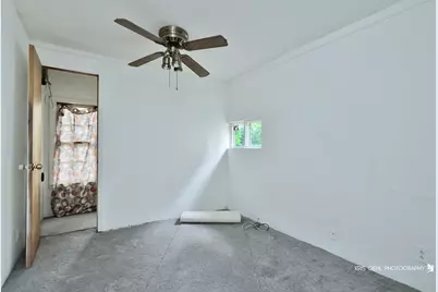 1924 Bethesda Boulevard, Zion, IL 60099 - Photo 9