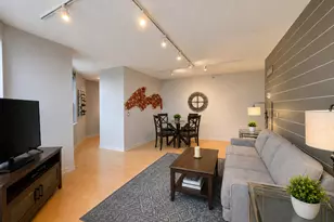 3660 N Lake Shore Dr, Chicago, IL 60613 - Photo 7