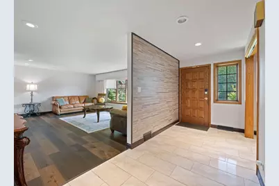 2250 White Oak Drive, Northbrook, IL 60062 - Photo 5