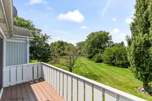 228 Arrowwood Ct, Schaumburg, IL 60193 - Photo 5
