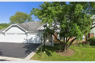 228 Arrowwood Court #B2, Schaumburg, IL 60193 - Photo 1