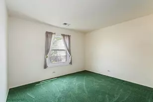 228 Arrowwood Ct, Schaumburg, IL 60193 - Photo 15