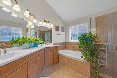 585 Marseilles Circle, Buffalo Grove, IL 60089 - Photo 17