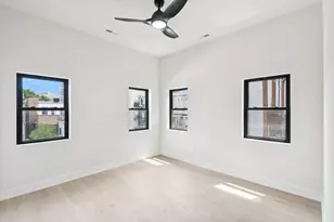 3641 N Wilton Ave, Chicago, IL 60613 - Photo 3