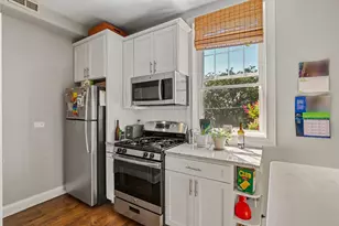 6454 N Bosworth Ave, Chicago, IL 60626 - Photo 7