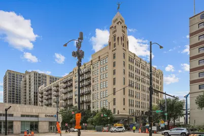 758 N Larrabee Street #425, Chicago, IL 60654 - Photo 1