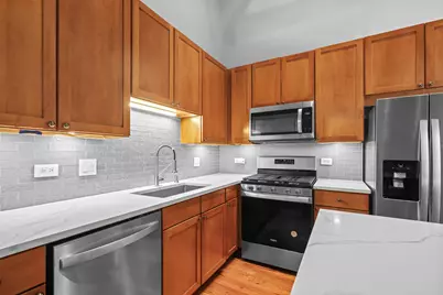 758 N Larrabee Street #425, Chicago, IL 60654 - Photo 9