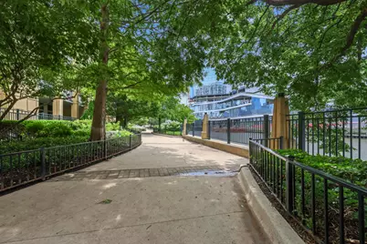 758 N Larrabee Street #425, Chicago, IL 60654 - Photo 23