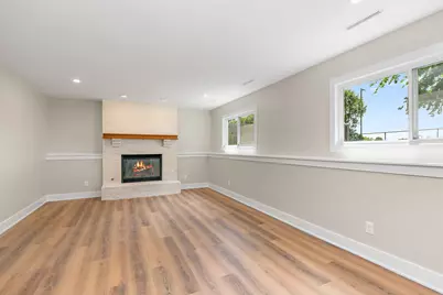 619 Dartmoor Drive, Crystal Lake, IL 60014 - Photo 17