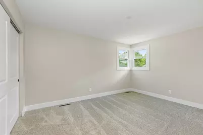 619 Dartmoor Drive, Crystal Lake, IL 60014 - Photo 19