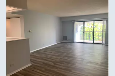 350 Plum Creek Drive #407, Wheeling, IL 60090 - Photo 3