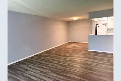 350 Plum Creek Drive #407, Wheeling, IL 60090 - Photo 5