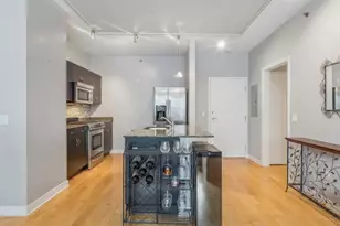 8 E Randolph St, Chicago, IL 60601 - Photo 5