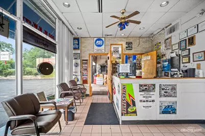 300 W Northwest Highway, Arlington Heights, IL 60004 - Photo 7