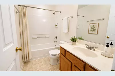 2028 Cypress Court, Glendale Heights, IL 60139 - Photo 11