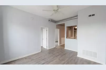 1309 W Huron Street #3R, Chicago, IL 60642 - Photo 5