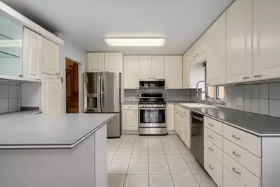 9414 Ozanam Avenue, Morton Grove, IL 60053 - Photo 7