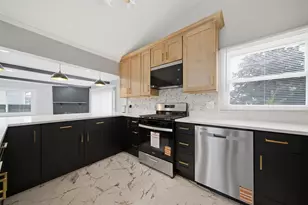 577 Ranger Dr, Chicago Heights, IL 60411 - Photo 7