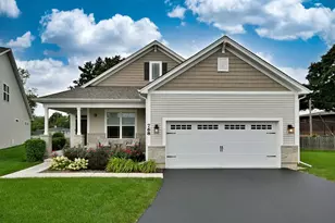768 Eagle Ct., Addison, IL 60101 - Photo 1