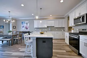 768 Eagle Ct., Addison, IL 60101 - Photo 11