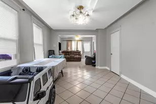 528 E 156th St, Harvey, IL 60426 - Photo 5
