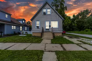 528 E 156th St, Harvey, IL 60426 - Photo 1