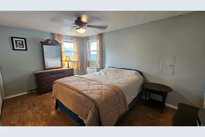 8957 S Main Street, Hometown, IL 60456 - Photo 7