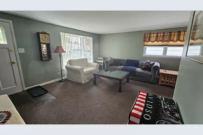 8957 S Main Street, Hometown, IL 60456 - Photo 3