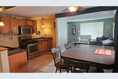 8957 S Main Street, Hometown, IL 60456 - Photo 5