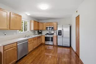 13138 Bucksburn Ln, Beach Park, IL 60083 - Photo 7