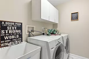 50 N Bokelman St, Roselle, IL 60172 - Photo 21
