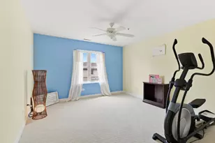 50 N Bokelman St, Roselle, IL 60172 - Photo 17