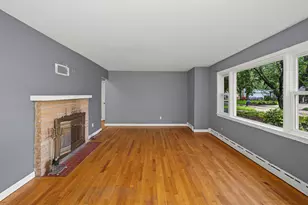 1608 Normandy Dr, Champaign, IL 61821 - Photo 3