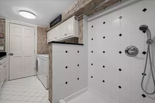 251 Oakland Dr, Highland Park, IL 60035 - Photo 33