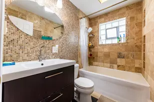 7336 W 85th Pl, Bridgeview, IL 60455 - Photo 9