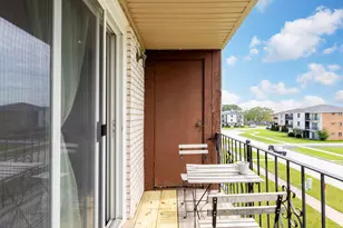 7336 W 85th Pl, Bridgeview, IL 60455 - Photo 11