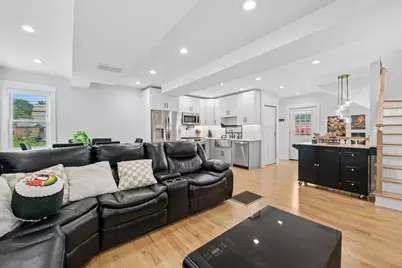5150 N Moody Avenue, Chicago, IL 60630 - Photo 9
