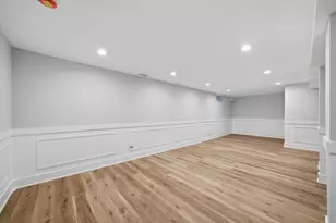 1327 S Wolf Rd, Hillside, IL 60162 - Photo 21