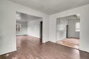 12908 S Wallace St, Chicago, IL 60628 - Photo 7