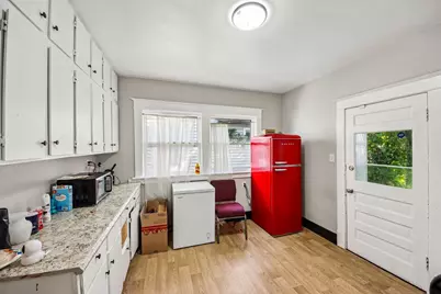1031 Ridge Avenue, Rockford, IL 61103 - Photo 15