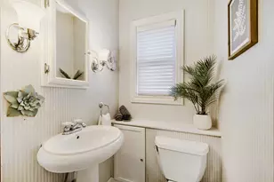 693 S Spring Rd, Elmhurst, IL 60126 - Photo 11