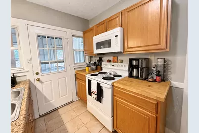 812 S Jefferson Avenue, Lockport, IL 60441 - Photo 5