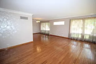 10158 S Talman Ave, Chicago, IL 60655 - Photo 5
