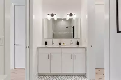2235 W Oakdale Avenue #16-B, Chicago, IL 60618 - Photo 29