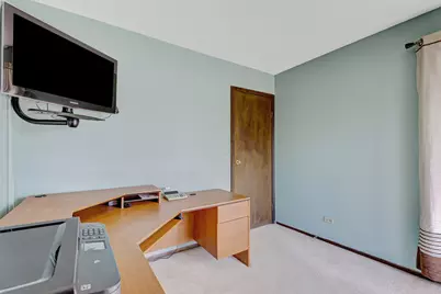 330 Elmwood Lane, Bloomingdale, IL 60108 - Photo 15