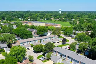 330 Elmwood Ln, Bloomingdale, IL 60108 - Photo 25