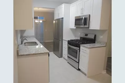 989 Mesa Drive #989, Lake in the Hills, IL 60156 - Photo 7