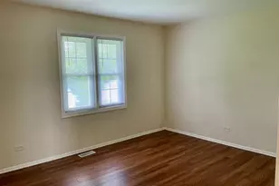 840 Heather Ln, Hoffman Estates, IL 60169 - Photo 5