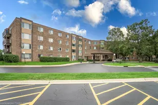 1375 Rebecca Dr, Hoffman Estates, IL 60169 - Photo 1