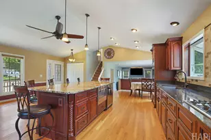 181 Mistwood Ln, North Aurora, IL 60542 - Photo 13